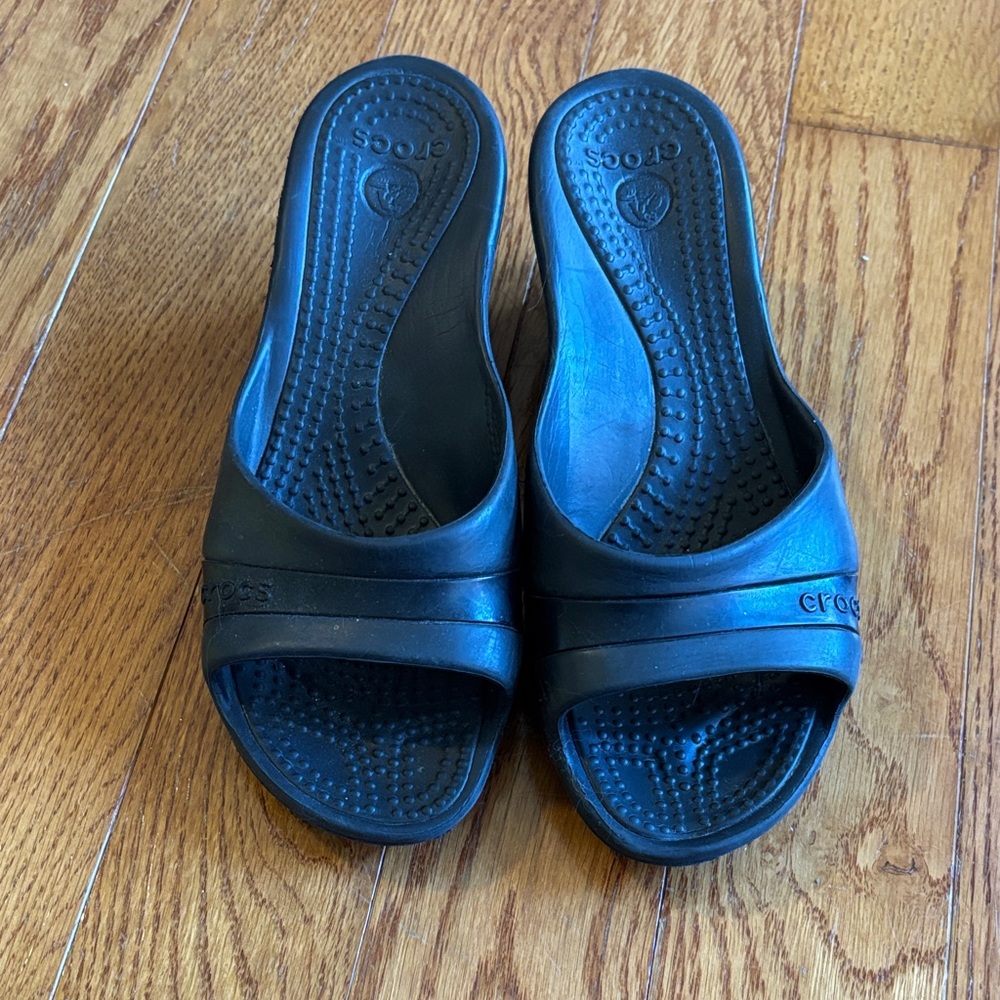 CROCS Black Comfort Slides